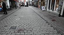 (Archivbild) Die Spuren der Gewalttat in der Wessenbergstraße sind auch am Montag, 3. Februar, noch zu sehen gewesen.