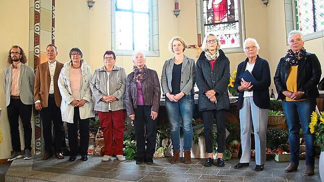 Marco Kimmig (von links), Daniel Papst, Marianne Kätsch-Jung, Elfriede Faller, Irmgard Schneider, Melanie Rombach, Beate Adam, Karin ...