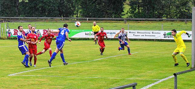 Bild 9: Die SG Mettingen/Krenkingen besiegt den FC Wallbach mit 8:0 &ndash; und wir haben Bilder!