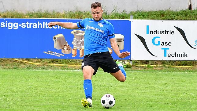 Bild : Moritz Erne legt den Grundstein zum dritten Saisonsieg der SG Mettingen/Krenkingen