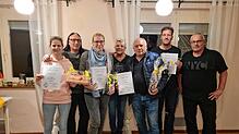 Geehrte und Wiedergewählte (von links): Petra Kühnemann (zehn Jahre), Dietmar Kaiser (Kassierer), Irene für Ivan Hiznikov (zehn Jahre), ...