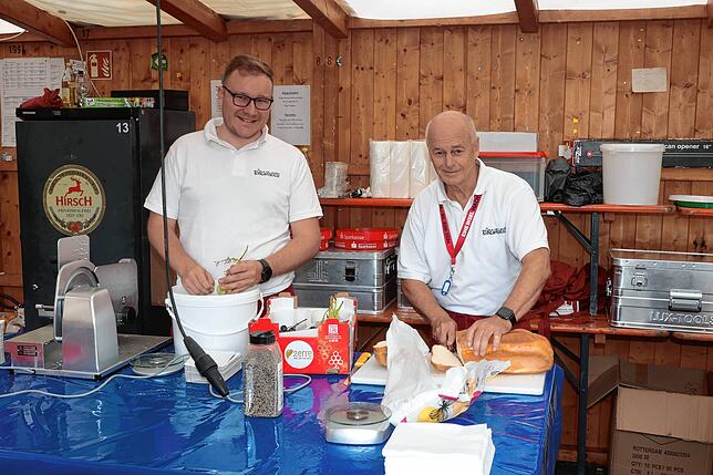 Bild 22: So stimmungsvoll endet das Reichenauer Wein-und Fischerfest 2025