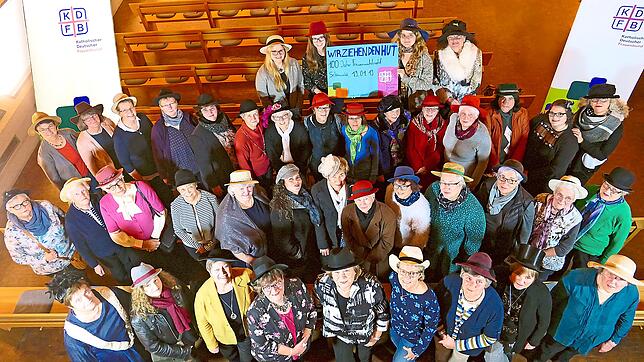 Der Zweigverein Triberg organisiert regelmäßige Aktionen. Auf dem Foto sind die Frauen anlässlich des 100-jährigen Bestehens des ...