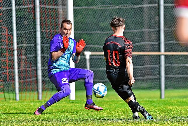Bild 10: Elf Tore! Unsere Bildergalerie vom 6:5-Erfolg des VfB Villingen gegen den FC Löffingen