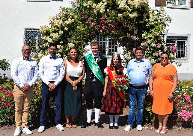 Bild 18: Rosentage in Nöggenschwiel - hier sind alle Bilder vom Fest
