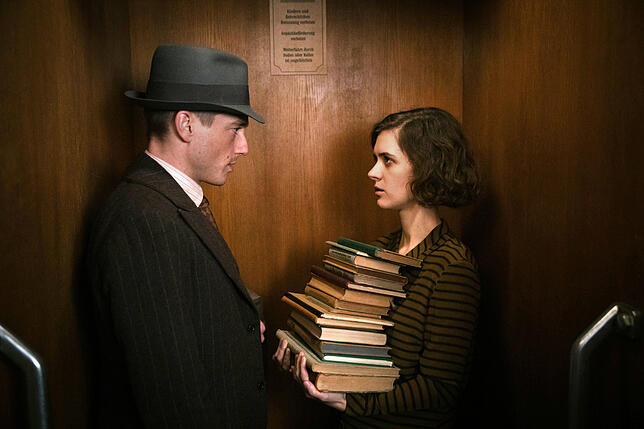 Gereon Rath (Volker Bruch) und Charlotte Ritter (Liv Lisa Fries) arbeiten in der Serie „Babylon Berlin“ zusammen. Am 24. ...