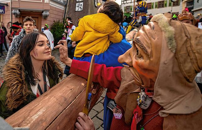 Bild 1: Bilder vom Schmotzigen Dunschdig in Meßkirch (Teil 2/3)