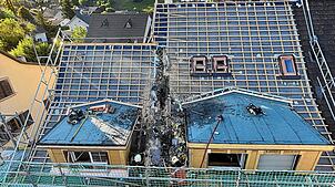 Ein Mehrfamilienhaus in Ziefen im Kanton Basel-Landschaft brennt am Freitagabend, 23. Mai. Glücklicherweise wird niemand verletzt. Die ...
