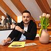Sascha Wilhelm aus Aach hat sich bei DSDS beworben und sang vor der Jury. Jetzt arbeitet er an eigenen Songs.