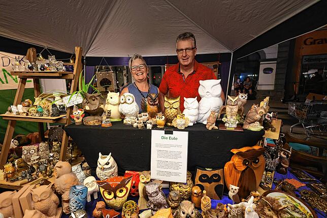 Bild 12: Bis tief in die Nacht stöbern die Trödel-Fans beim Konstanzer 24-Stunden-Flohmarkt