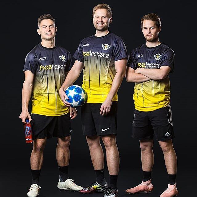 Mit ihren Fußball-Videos gehören die Freekickerz zu den erfolgreichsten deutschen YouTubern.