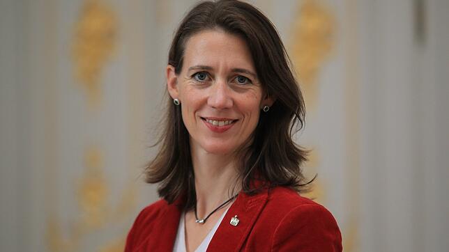 Bettina Gräfin Bernadotte (45) empfiehlt Lektüre über starke Frauen.