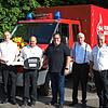 Von links bei der Fahrzeugweihe: Andreas Egger (Kreisbrandmeister), Wolfgang Leber (Kommandant), Ralf Glaser (stellvertretender ...