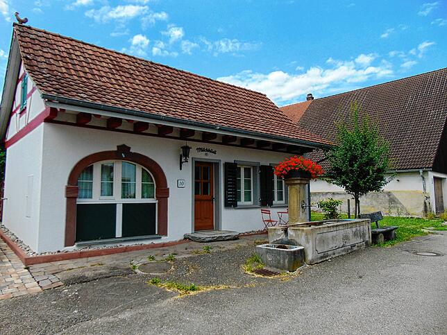 Aus Alt wird Jung: Das stilvoll umgebaute ehemalige &bdquo;Milchhüsli&ldquo; in Berwangen ist ein echter Hingucker.