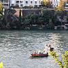 Zuweilen sind die Boote von deutscher und Schweizer Seite auf dem Rhein bei Rheinfelden gemeinsam im Einsatz.