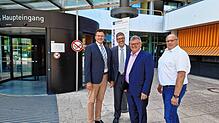 Sie wollen eine Zukunft für den Medizin Campus Bodensee (v.l): Die beiden Ärztlichen Direktoren Professor Jochen Wöhrle und Roman Huber ...