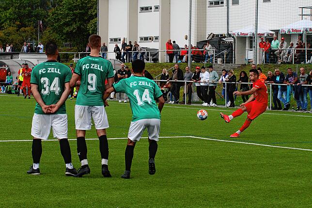 Bild 16: FC Zell gewinnt beim FC Tiengen 08 mit 5:3 &ndash; und wir haben die Bilder!