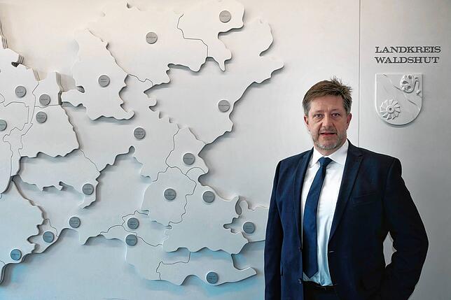 Günther Bickel ist im Landratsamt Waldshut der Projektleiter für den Gesundheitscampus Hochrhein und begleitet damit auch den Bau des ...