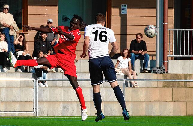 Bild 11: FV Lörrach-Brombach U23 feiert beim 3:0 gegen den FC Schlüchttal seinen zweiten Sieg in Folge &ndash; und wir haben die Bilder