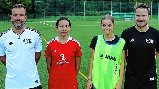 Chance für den Nachwuchs: Trainer Michael Wasmer (links) und sein Co-Trainer Matthias Wenk wollen beim SC Niederhof/Binzgen unter ...