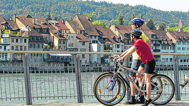 Rheinfelden hat für die Radfahrer nicht nur einen herrlichen Blick auf die historische Altstadt zu bieten, sondern auch eines der ...