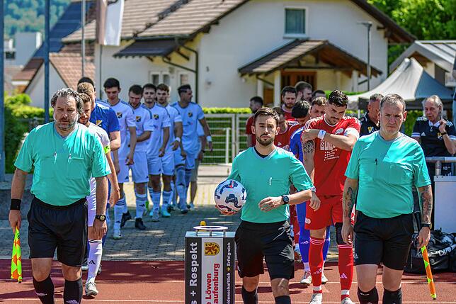 Bild 2: SV 08 Laufenburg besiegt den VfR Bad Bellingen mit 2:1 und wird  Vizemeister – wir haben Fotos!