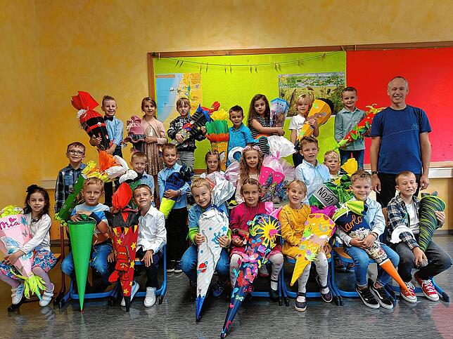 In der Nachbarschaftsgrundschule Schwenningen wurden 23 Kinder eingeschult. Davon kommen fünf aus dem Nachbarort Beuron-Hausen im Tal ...