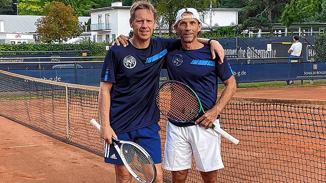 Riesen-Sache: Gerd Albiez (links) und Christoph Back vom TC RW Tiengen spielen bei der Senioren-WM.