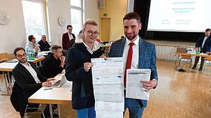 Innerhalb weniger Tage sind 399 Unterschriften für den Erhalt der Hegner Schule gesammelt worden. Die Elternbeirätin Janina Naskowski ...