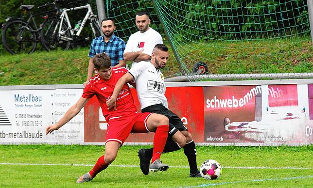 Bild 2: FSV Rheinfelden gibt Zwei-Tore-Führung ab und verliert noch mit 3:4 &ndash; und wir haben Bilder!