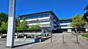 Das Nellenburg-Gymnasium in Stokach, hier soll es am Samstag für die Öffentlichkeit Informationen rund um das Thema Katastrophenschutz ...