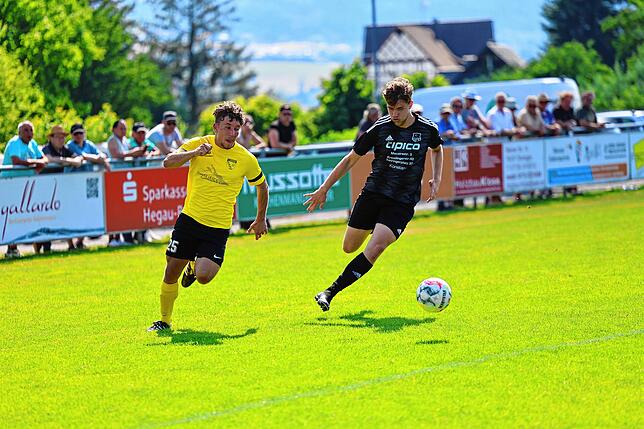 Bild 20: So feiert der FC Öhningen-Gaienhofen die Bezirksliga-Meisterschaft. Wir haben die besten Bilder!