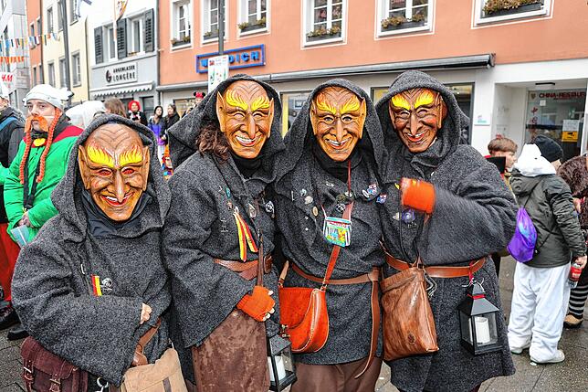 Bild 23: Schmotziger Dunschtig in Konstanz: Fasnacht mit Musik, Hästrägern und buntem Treiben - Die Bilder!