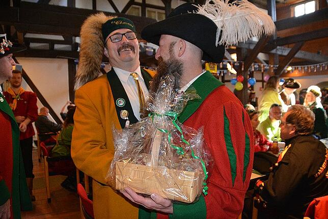 Bild 28: Bilder vom Narrentreffen der Urviecher-Zunft: Narrenmesse und Zunftmeisterempfang