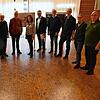 Dieter Hauser (Fünfter von rechts) stellt die Sanierung und Nutzung des Pater-Jordan-Hauses vor. Mit dabei sind Rita Schwarzelühr-Sutter ...