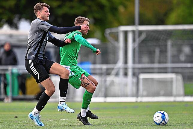 Bild 6: SV Herten setzt sich mit 4:1 gegen FC Hochrhein durch – und wir haben Bilder!