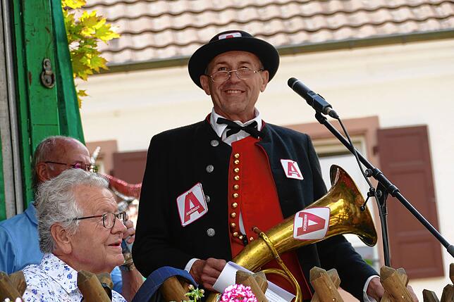 Bild 2: Jubiläumsumzug zum 175. Geburtstag der Musikkapelle Mundelfingen krönt vier stimmungsvolle Tage.