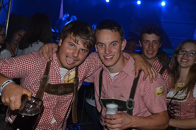 Bild 19: Bilder: Erntedankfest in Weiler startet mit einer großen Party