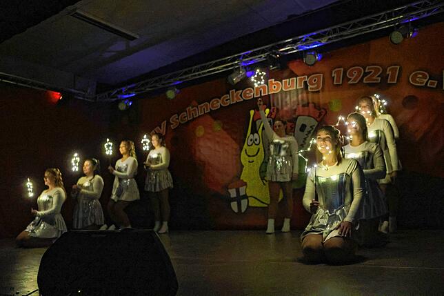 Bild 11: Früher Start in eine lange Fasnacht! Alle Bilder vom ersten Bunten Abend in Konstanz