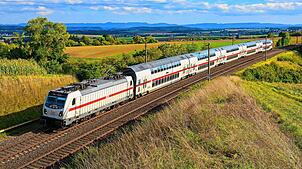 Ein Gäubahn-IC. Die Verbindung soll ausgebaut werden, allerdings nur sehr langsam. Jetzt gibt es eine Idee, wie es schneller gehen könnte.