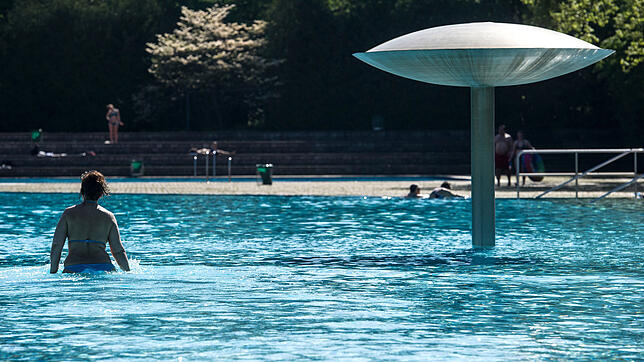Bild : In Deutschland ist seit dem Jahr 2000 jedes zehnte Schwimmbad geschlossen worden