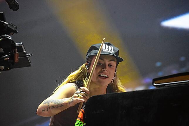 Bild 16: Southside 2023: Die schönsten Bilder vom Auftritt von Tash Sultana
