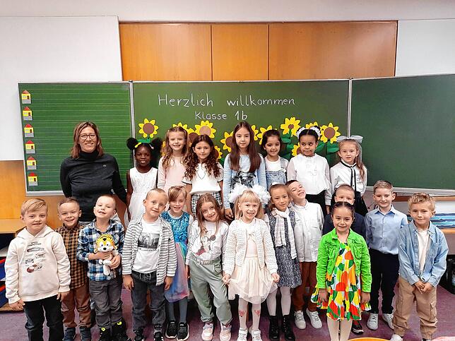 Die Klasse 1b der Grundschule im Steppach mit Klassenlehrerin Susanne Rehbein.