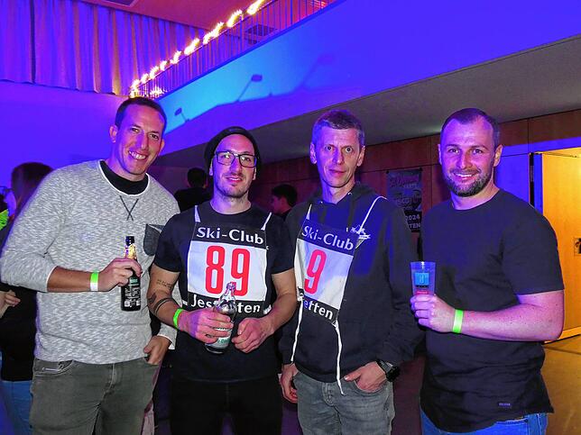 Bild 3: Jestetten: Bilder von großartiger Ski-Opening Party
