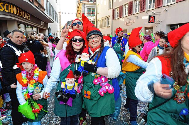 Bild 31: Konstanzer Fasnachtsumzug 2025: Altstadt ist in Narrenhand