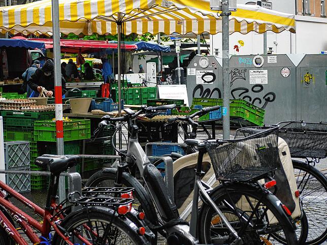 Bild 2: Autofreier Stephansplatz &ndash; jetzt, nächstes Jahr, nie? Wie die Corona-Pandemie in Konstanz eine Diskussion neu entfacht