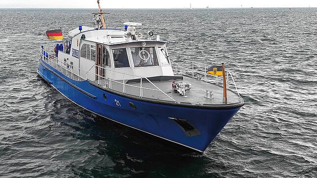 Unter anderem die Wasserschutzpolizei Friedrichshafen war am Dienstagmorgen bei einem vermeintlichen Seenotfall vor Seemoos gefragt. ...