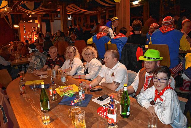 Bild 28: Wir haben die Bilder: Das war der Elferratsball in Birkendorf