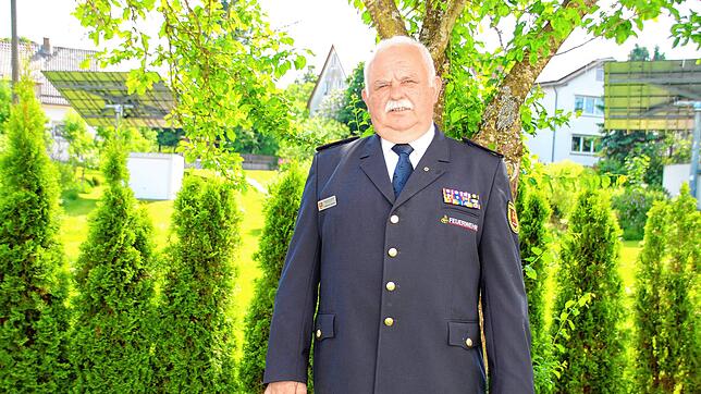 Über Jahrzehnte hinweg engagierte sich Friedrich Sauter für die Freiwilligen Feuerwehren im Landkreis Sigmaringen. Mit dem SÜDKURIER ...