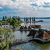 Das Freilichtmuseum in Unteruhldingen mit seinen nachgebauten Pfahlbauten ist jetzt wieder täglich geöffnet. (Archivbild)